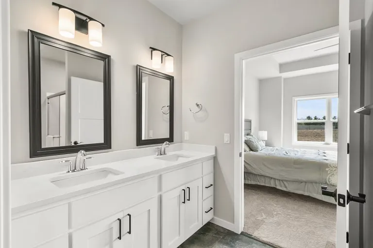Wild Oak ranch bathroom